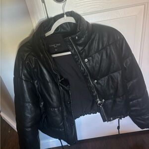 Love Tree Women's Black Puffer Coat